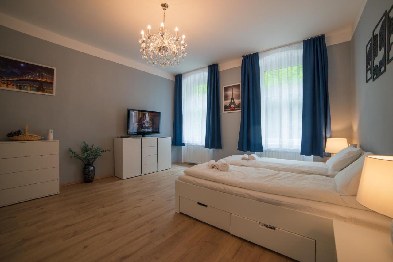 Top Class Apartments In Carlsbad การ์โลวีวารี ภายนอก รูปภาพ